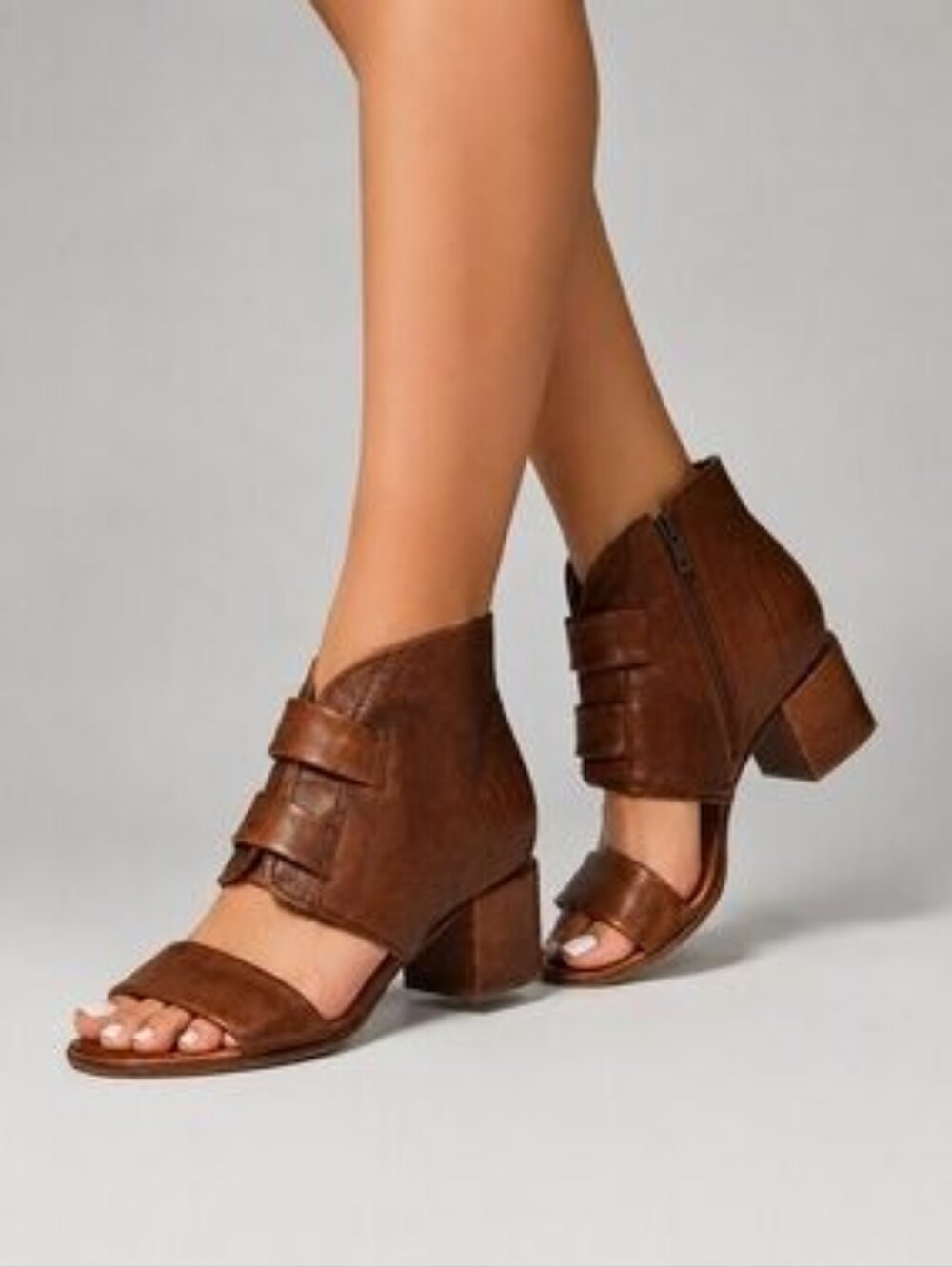 Miz Mooz Brennan Cognac Brown Leather Block Heel Sandal ** Size 40 (9-9.5)